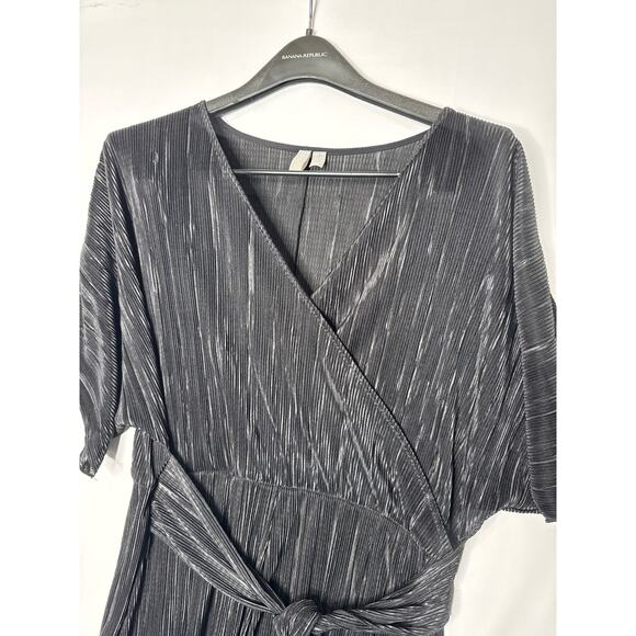 ASOS DESIGN plisse wrap tie romper short sleeves black size 12 - Picture 9 of 12